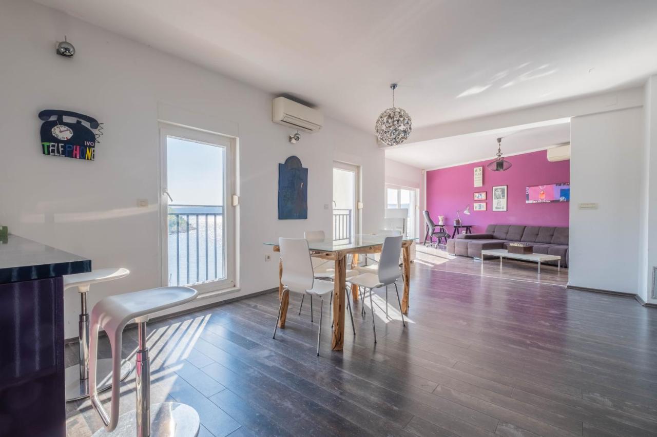 Apartman Ahel ยาดราโนโว ภายนอก รูปภาพ